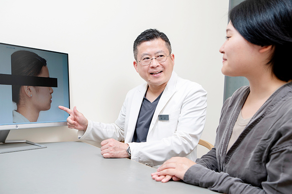 もも矯正歯科 2Dデータで望める顔貌の変化を確認