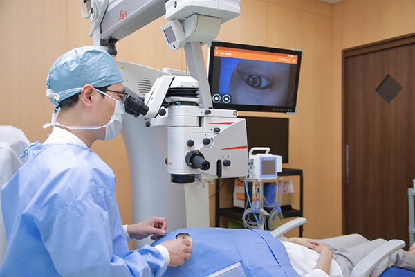 たかやま眼科 院内で日帰り手術を実施