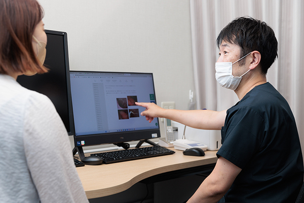 武蔵小杉胃と大腸の内視鏡・消化器内科クリニック川崎中原院 検査結果の説明を受ける