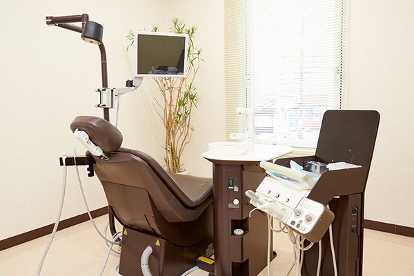 中井歯科医院 歯の汚れから徐々に進行する歯周病 早期での治療と正しい歯磨きを