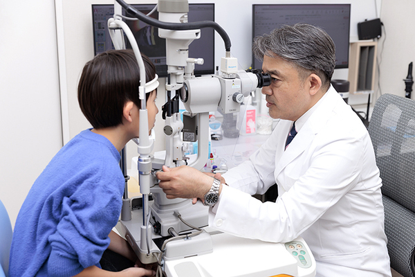 アイ＆スキンクリニック東京ソラマチ 日中を裸眼で過ごせる オルソケラトロジーによる近視治療