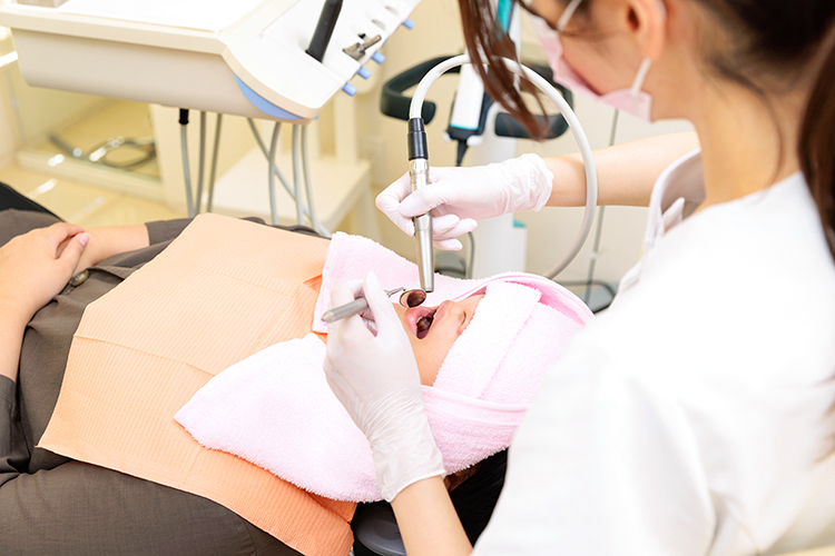 もんでん歯科クリニック 科学的な検査と効率的なメンテナンスで 自分の歯を保つ予防的ケア