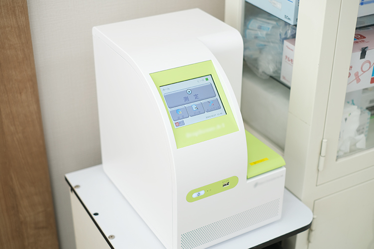 松井医院 注射で採血するよりも負担が少ない 指先採血によるアレルギー検査