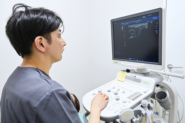 緑地公園いまだ内科・糖尿病甲状腺クリニック 不調に潜む甲状腺疾患を 専門家としての「嗅覚」と当日検査で診断