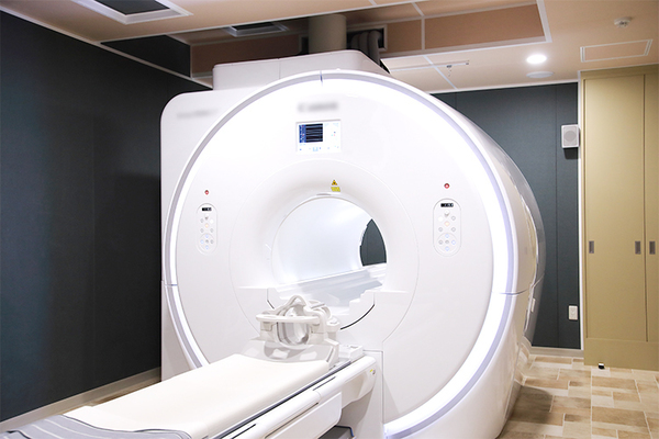 医療法人仁泉会 MIクリニック 頭部MRIを必ず実施し、早期発見に注力する