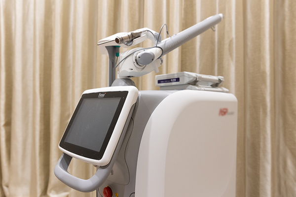 VERNO SKIN CLINIC 先進の機器をそろえ、患者のニーズに応える