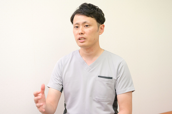久里浜横井クリニック 脳神経外科を専門に研鑽を積んできた横井育宝先生