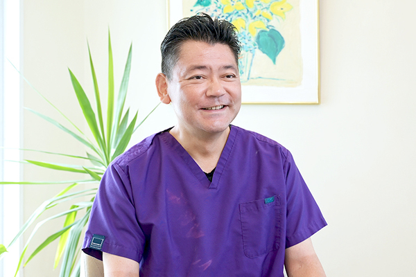 有岡歯科医院 穏やかな口調で丁寧に説明してくれる有岡院長