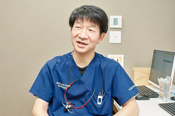 耳鼻咽喉科・頭頸部外科くまべクリニック 院長は20年以上耳鼻咽喉科・頭頸部外科の医師として診療を行う