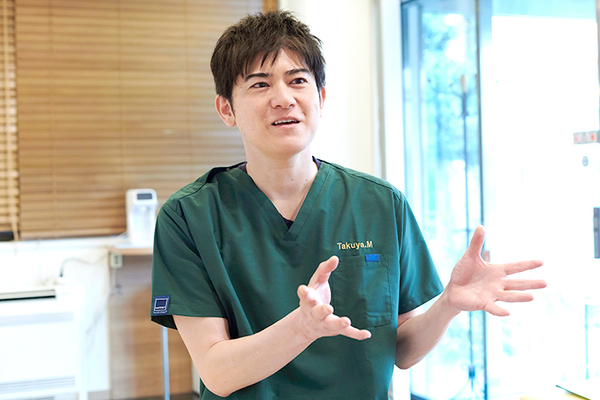 松本歯科医院 気になることがあれば、まずは気軽に相談してほしいと話す院長
