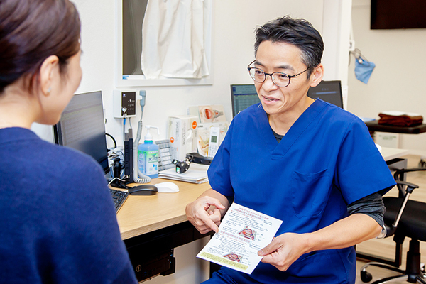 ばば耳鼻科・日帰り手術クリニック 手術の説明は資料やモニターを用いてわかりやすい説明を心がける