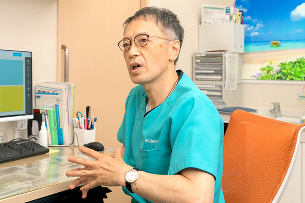 きらく内科クリニック 肝臓専門医による検査の重要性を訴える都野晋一院長