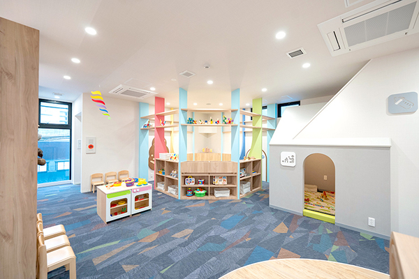 本多歯科 小さな子どもも楽しめるよう、さまざまな工夫をしている