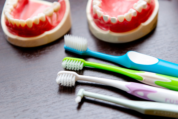 青山クオーツデンタルクリニック 歯周病が進行すると最終的には歯がぐらつくことも