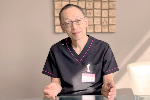 八王子クリニック新宿 日本全体の医療水準を引き上げることが目標と語る井藤理事長
