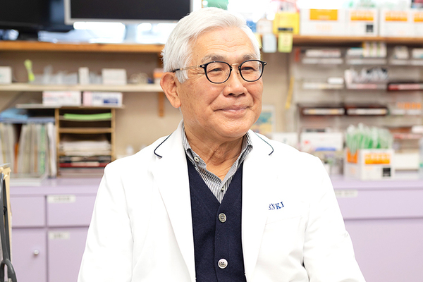 善紀クリニック 整形外科の医師として、50年以上のキャリアを持つ山地院長