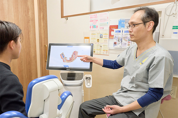 ブランカ歯科医院 1日で詰め物の装着までを行い、患者の負担軽減につなげている