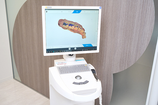 土屋デンタルクリニック　桜丘 画像を用いてわかりやすい説明を心がける