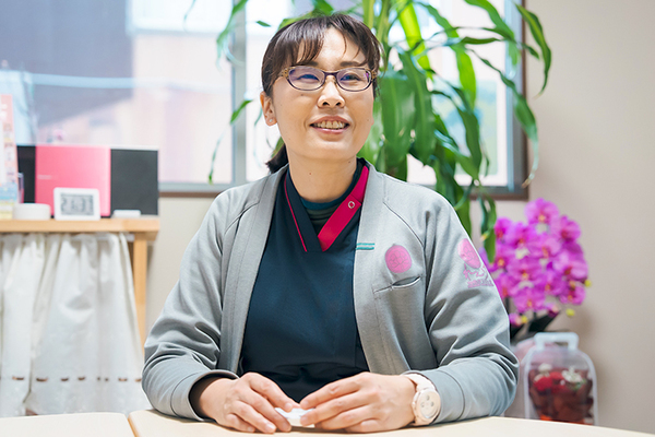 れんげ在宅クリニック 「お困りの際に応えやすい体制になりました」とほほ笑む花田院長