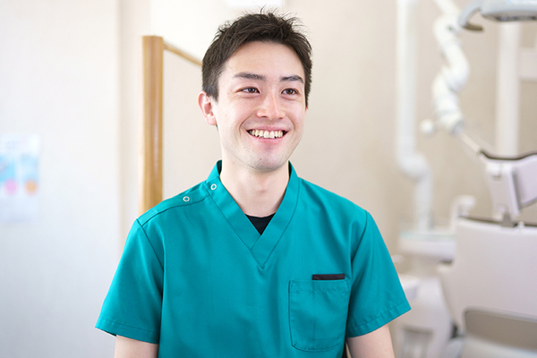 馬場デンタルクリニック 設備や時間が不十分だと再発リスクが高まると語る雄大先生