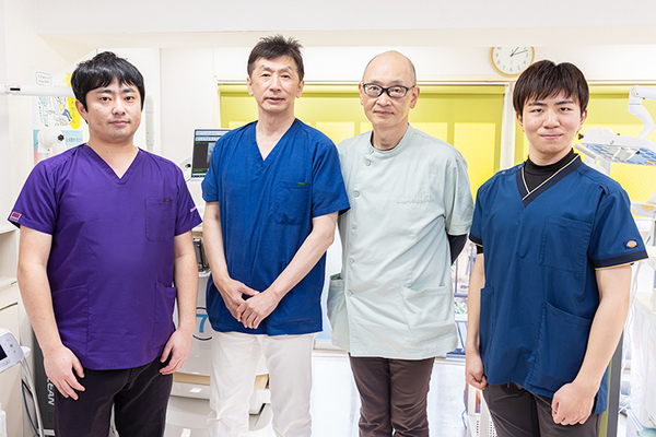 パラシオン歯科医院 常勤・非常勤含めて約20人のスタッフが勤務