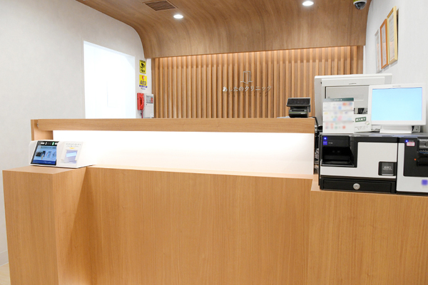 新宿よりそいメンタルクリニック つらい気持ちを抱え込まず、早期の受診を勧めている