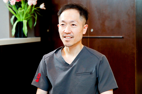 デンタルクリニック アレーズ銀座 保険診療と自由診療両方に対応し、適切な治療の提供に努める