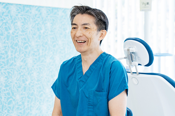 さな歯科クリニック 歯周病治療に関して長年研鑽を積んできた、迫田賢二院長