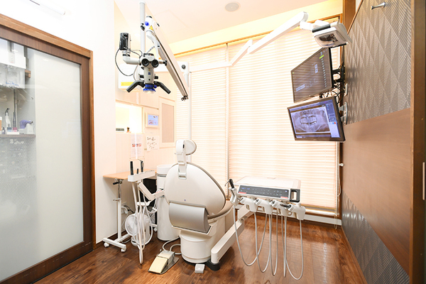 井上歯科医院 根管治療において、設備と医師の技術が十分にそろう同院