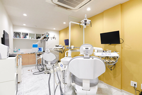 シールズデンタルクリニック東池袋院 多様な矯正で患者にあった方法を提案