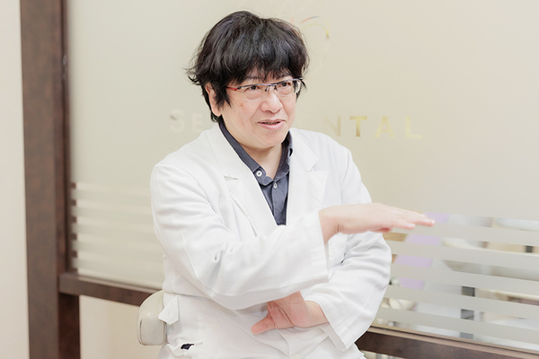 瀬戸歯科医院 口腔外科を専門に数多くの分野で経験を積んできた瀬戸院長