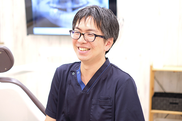 アトラスファミリー歯科 久喜菖蒲 口腔全体を見据えた治療の大切さを語る楡井院長