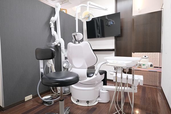 エルデンタルクリニック中村橋 落ち着いた雰囲気のユニット