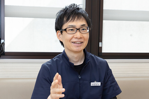 えとう歯科医院 同院では歯周病の予防と早期発見に力を入れている