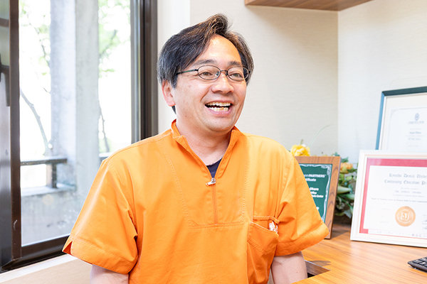 おはら歯科 地域住民の口腔環境を、専門医として責任をもって守りたいと語る