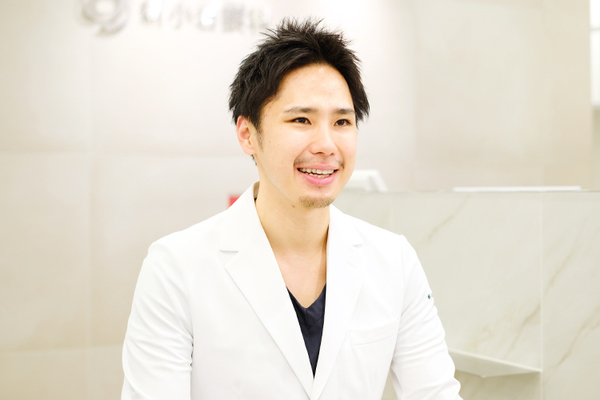 新小岩眼科 自覚症状がなくても眼科で検査を受けてほしいと話す渡辺院長