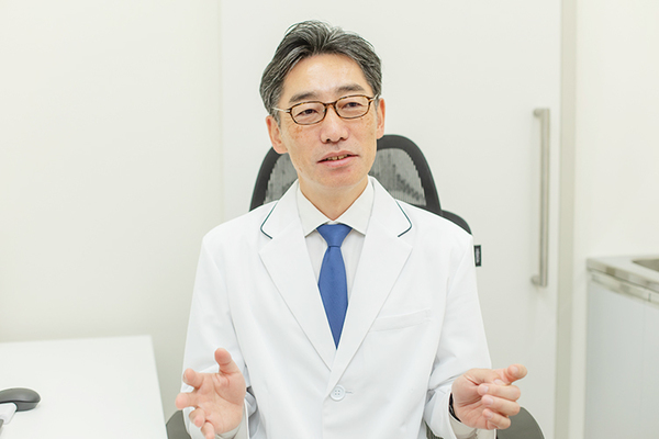 ウェルスリープクリニック大阪 患者の負担軽減をめざし、オンライン診療について丁寧に語る院長