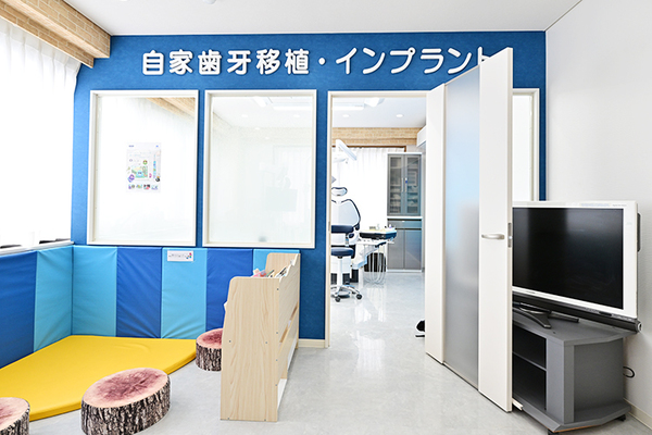 小松歯科医院 技術の研鑽を欠かさず、質の高い治療を提供するよう心がけている
