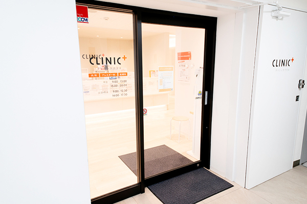 クリニックプラス立川  “ただの咳”と思い込まず、専門家の診察を受けてほしいと話す