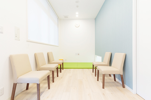 みはら歯科クリニック 医師とスタッフが密に連携を行い、全員で患者を支えている