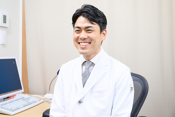 東京城南整形外科 検査機器の充実度と2人の診療放射線技師が強みだと話す米川院長