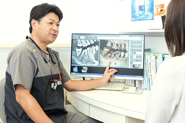 白土歯科医院 今の状態を患者に見せ、納得の上で治療を進める