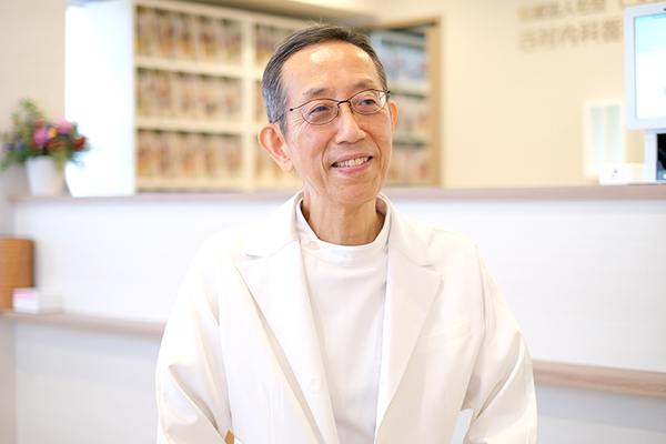 西村内科循環器内科クリニック スタッフとチームワークを大切に診療にあたる西村院長