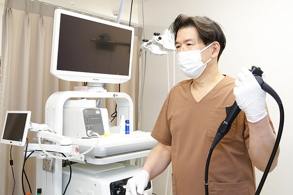 越谷レイクタウン駅前胃と大腸の消化器内科内視鏡・肛門クリニック 長年専門的な研鑽を積んだ医師が痛みに配慮した検査を行う