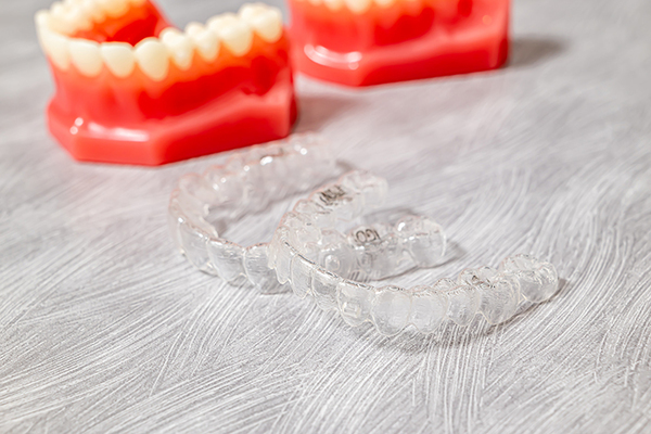 大橋駅前アロハ歯科 小児・矯正歯科クリニック　九州インプラントクリニック 装着しても目立ちにくいマウスピース型装置