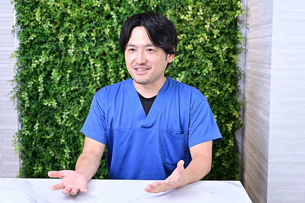 悠翠会うえまつクリニック 緩和ケアを専門とする杉本先生。チーム一丸となり体制を整える