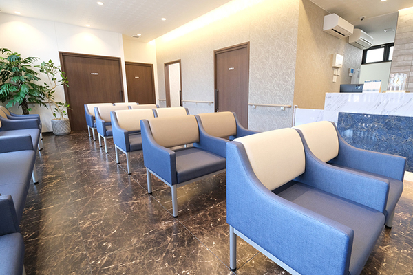 かわい泌尿器・腎臓内科クリニック 腎移植は患者の生活の質の改善や医療費の負担軽減にもつながる