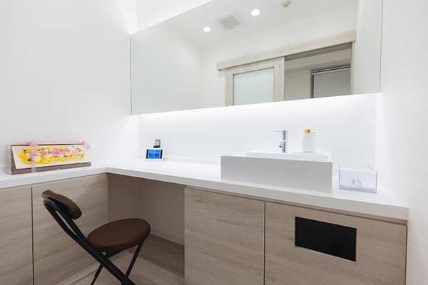 大森沢田通り歯科・予防クリニック 個室のパウダースペースを用意