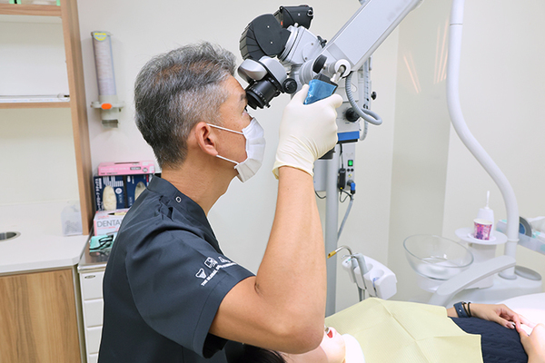 医療法人永山会　永山歯科医院 マイクロスコープなど精密機器を使用