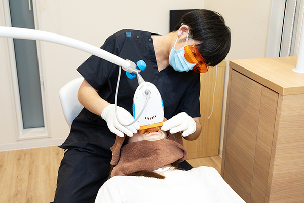 おやけ歯科医院 患者の要望に合わせて、一人ひとりに合った選択肢を提案する